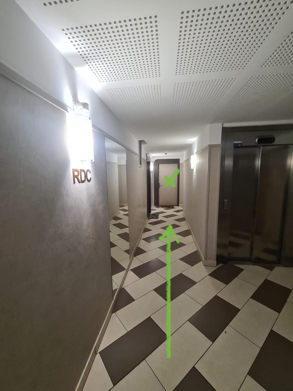 Superbe Appartement 3 Pieces Pres De La Defense Nanterre Exterior foto